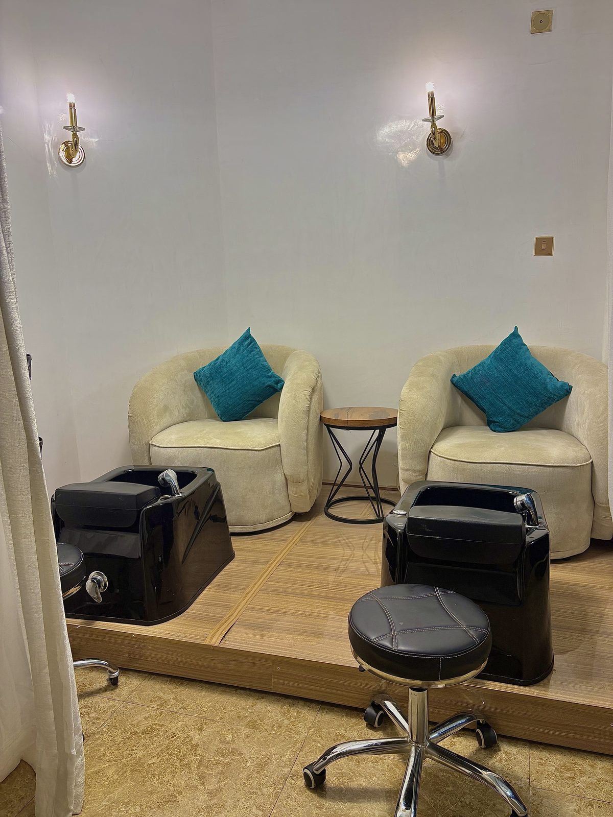 Pedicure Section - view 3