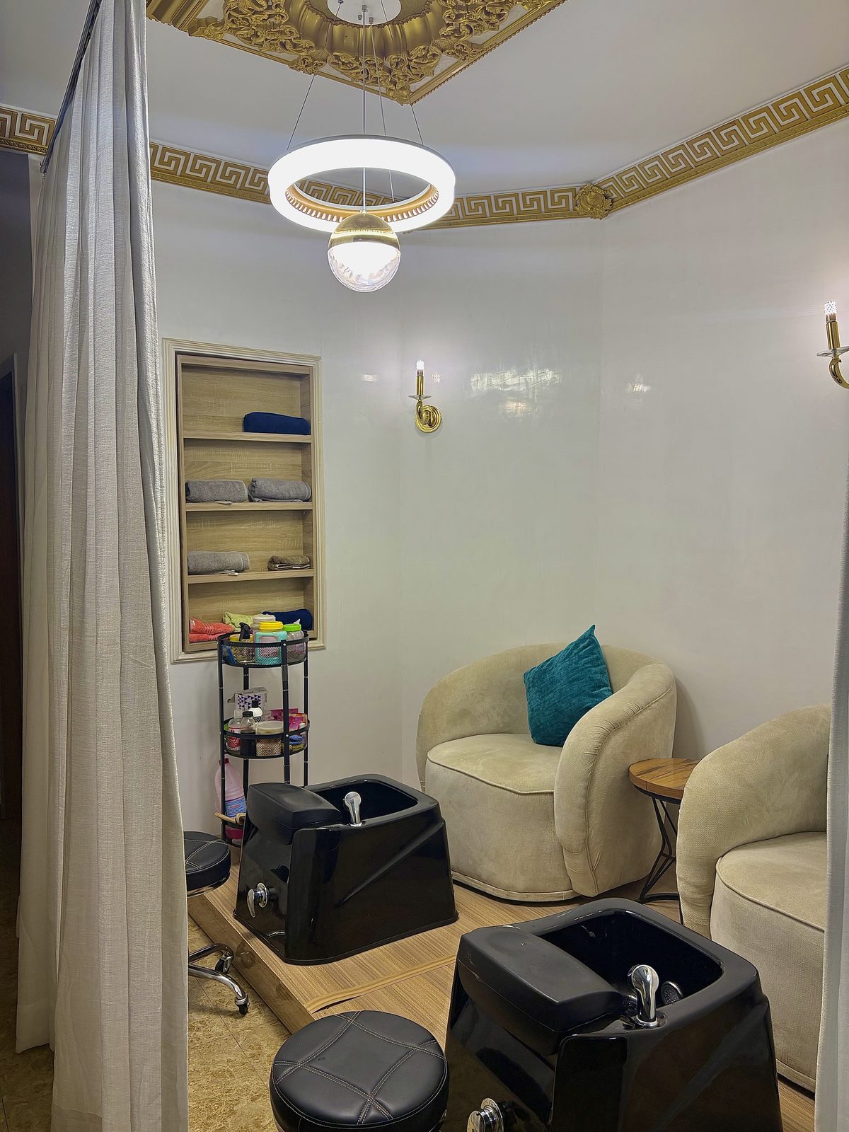 Pedicure Section - view 1
